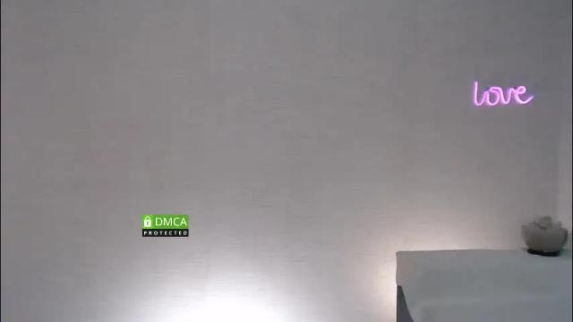 Image 3 of scarlet_sweety Stream on Chaturbate on 23 hours ago