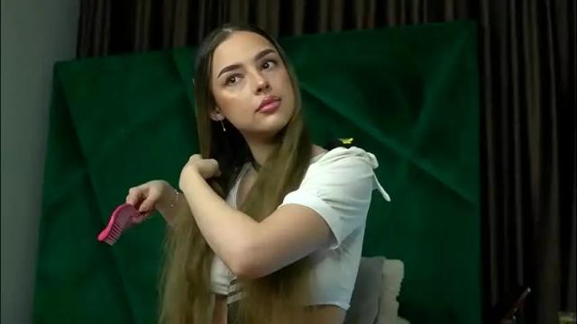 Image 3 of scarletcoles Stream on Chaturbate on 15 days ago