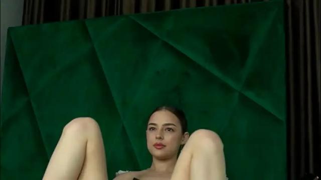 Image 2 of scarletcoles Stream on Chaturbate on 1 month ago