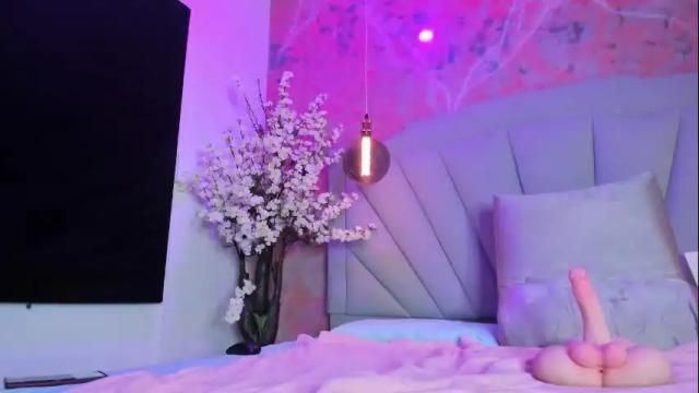 Image 7 of scarletdavis_ Stream on Chaturbate on 1 month ago