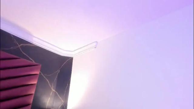 Image 10 of scarletdavis_ Stream on Chaturbate on 7 days ago