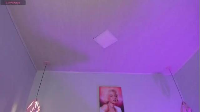 Image 10 of scarletgv Stream on Chaturbate on 13 days ago