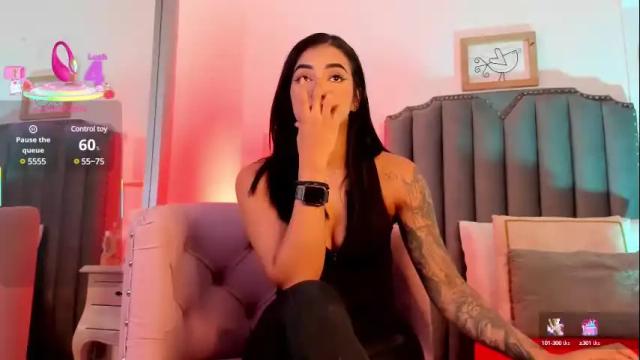 Image 7 of scarleth6 Stream on Chaturbate on 23 days ago
