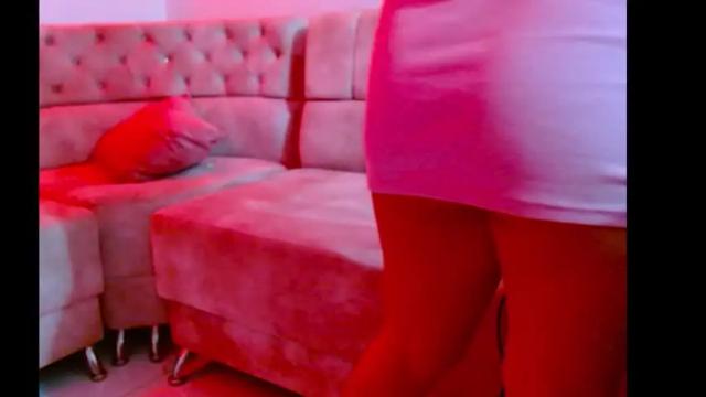 Image 12 of scarleth_baby Stream on Chaturbate on 16 months ago