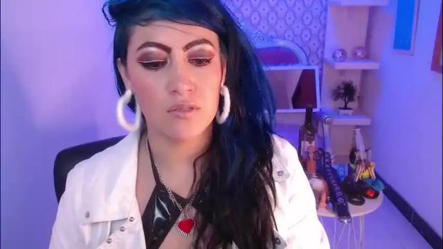 Image 6 of scarleth_bluee Stream on Chaturbate on 1 month ago