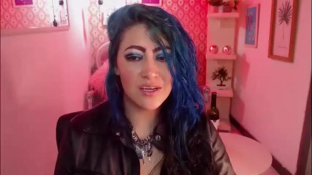 Image 2 of scarleth_bluee Stream on Chaturbate on 1 month ago