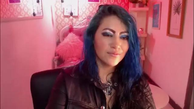 Image 6 of scarleth_bluee Stream on Chaturbate on 1 month ago