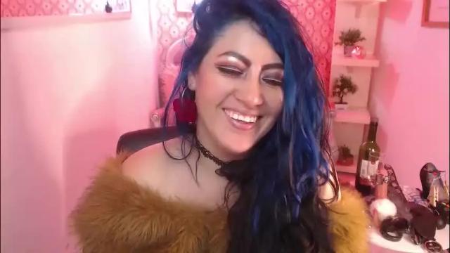 Image 11 of scarleth_bluee Stream on Chaturbate on 19 days ago