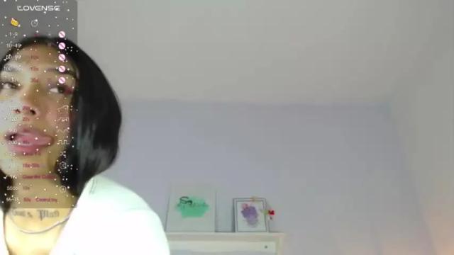 Image 12 of scarleth_dankworth Stream on Chaturbate on 14 months ago