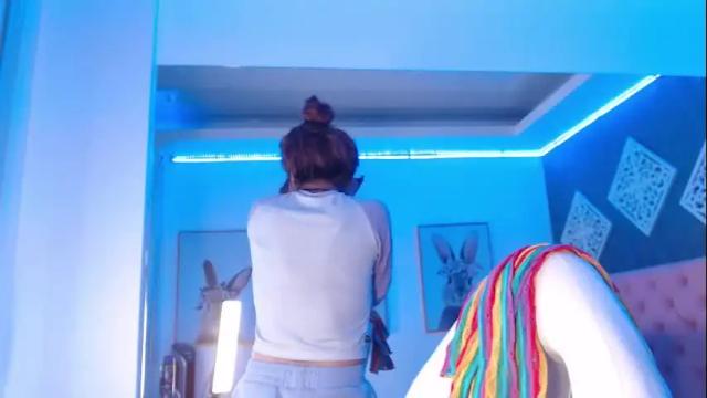 Image 2 of scarleth_oconer Stream on Chaturbate on 9 days ago