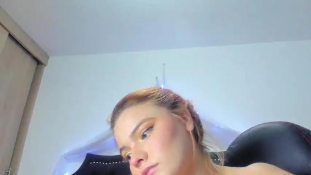 Image 10 of scarleth_owens1 Stream on Chaturbate on 13 months ago
