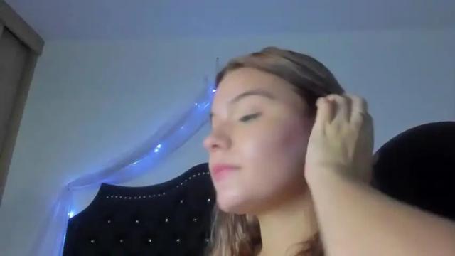 Image 6 of scarleth_owens1 Stream on Chaturbate on 13 months ago