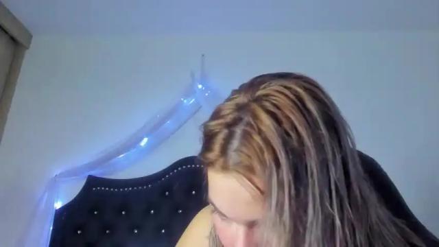 Image 7 of scarleth_owens1 Stream on Chaturbate on 13 months ago