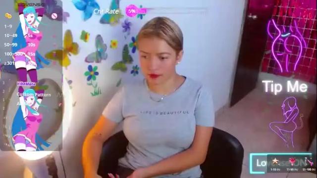 Image 10 of scarleth_snow_ Stream on Chaturbate on 2 months ago