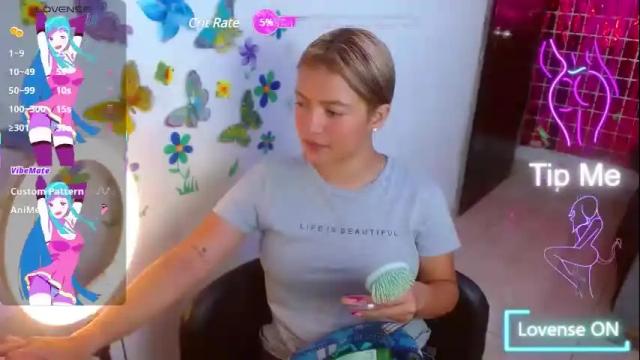 Image 6 of scarleth_snow_ Stream on Chaturbate on 2 months ago