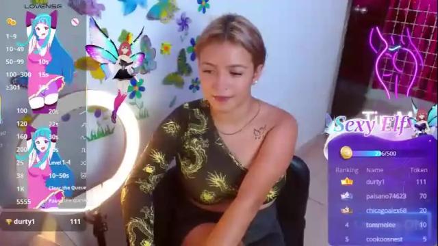 Image 10 of scarleth_snow_ Stream on Chaturbate on 1 month ago