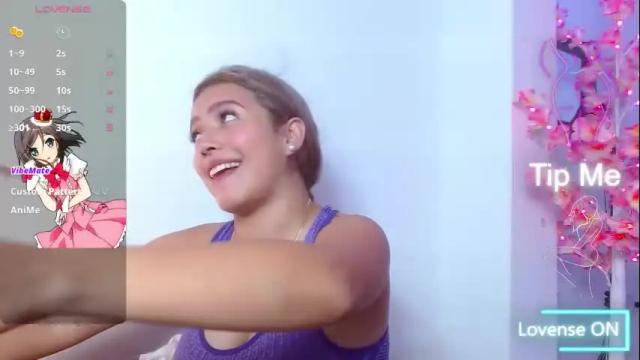 Image 4 of scarleth_snow_ Stream on Chaturbate on 1 month ago