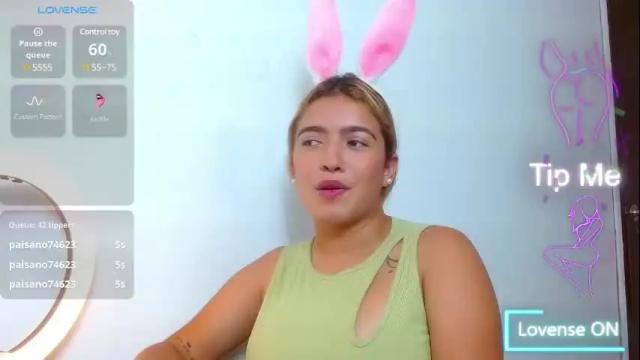 Image 10 of scarleth_snow_ Stream on Chaturbate on 16 days ago