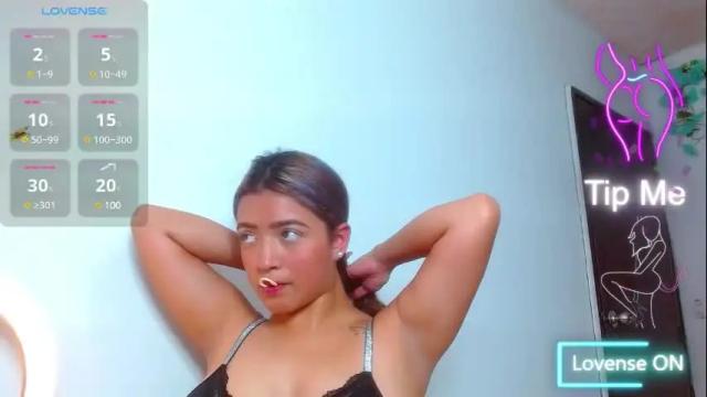 Image 10 of scarleth_snow_ Stream on Chaturbate on 12 days ago
