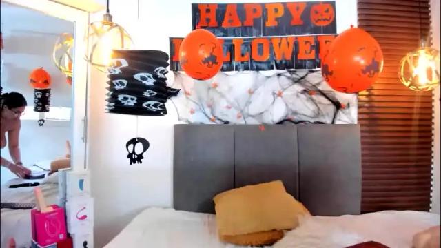 Image 10 of scarleth_swann Stream on Chaturbate on 2 days ago