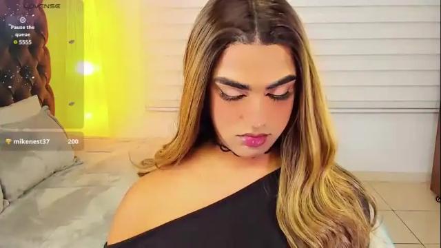 Image 10 of scarleth_sweety Stream on Chaturbate on 1 day ago