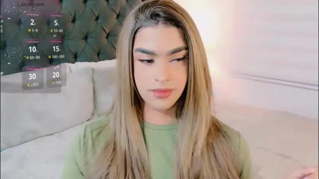 Image 11 of scarleth_sweety Stream on Chaturbate on 1 month ago