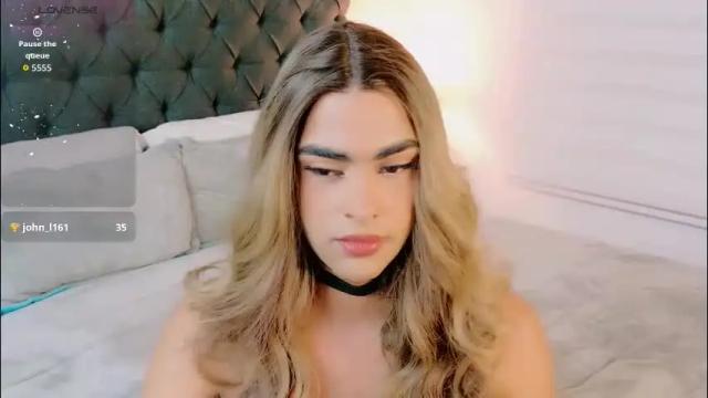 Image 12 of scarleth_sweety Stream on Chaturbate on 1 month ago