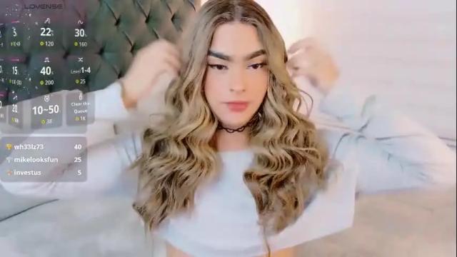 Image 12 of scarleth_sweety Stream on Chaturbate on 1 month ago