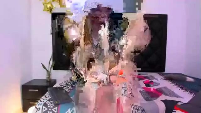 Image 2 of scarletleesexy Stream on Chaturbate on 17 months ago
