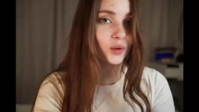 Image 4 of scarletmore Stream on Chaturbate on 26 days ago