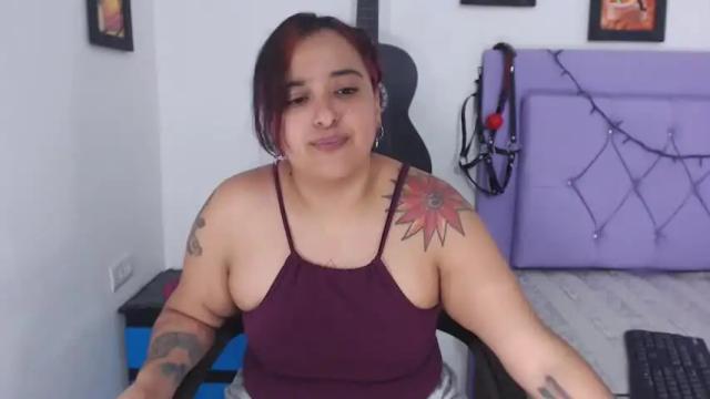 Image 4 of scarletstarh Stream on Chaturbate on 18 months ago