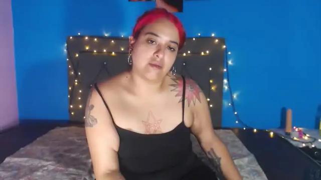 Image 4 of scarletstarh Stream on Chaturbate on 18 months ago