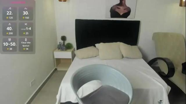 Image 2 of scarlett__bell Stream on Chaturbate on 6 days ago