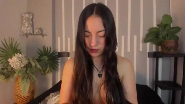 Image 4 of scarlett__fox__ Stream on Chaturbate on 3 months ago