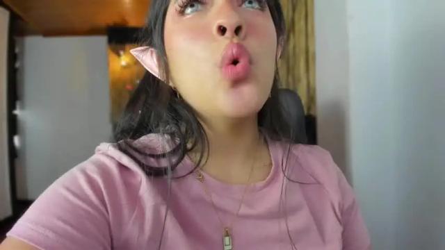 Image 4 of scarlett_candy_18 Stream on Chaturbate on 18 months ago