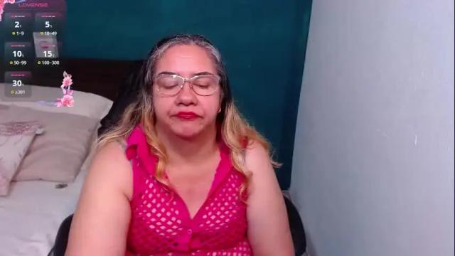 Image 12 of scarlett_duboi1 Stream on Chaturbate on 2 months ago