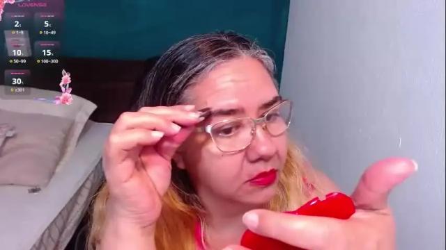 Image 4 of scarlett_duboi1 Stream on Chaturbate on 2 months ago
