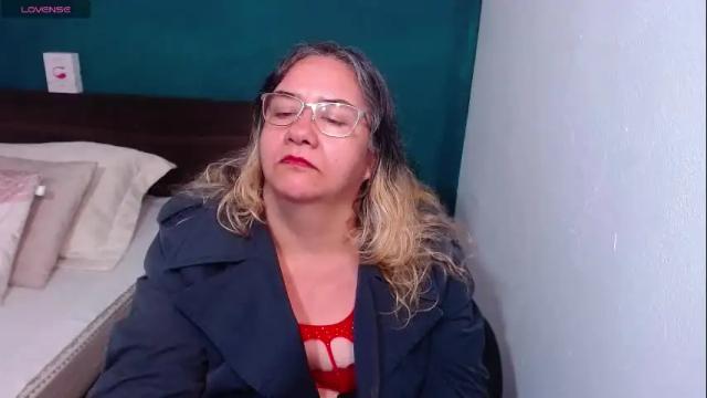 Image 4 of scarlett_duboi1 Stream on Chaturbate on 2 months ago