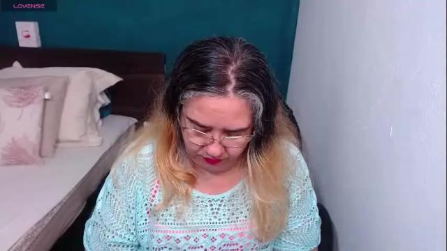 Image 10 of scarlett_duboi1 Stream on Chaturbate on 1 month ago