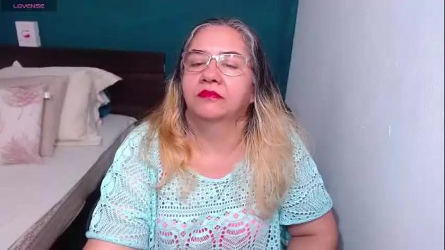 Image 7 of scarlett_duboi1 Stream on Chaturbate on 1 month ago
