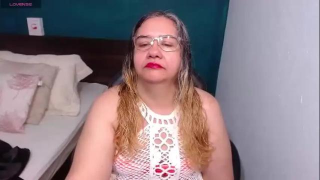 Image 4 of scarlett_duboi1 Stream on Chaturbate on 1 month ago