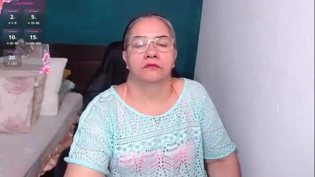 Image 12 of scarlett_duboi1 Stream on Chaturbate on 28 days ago