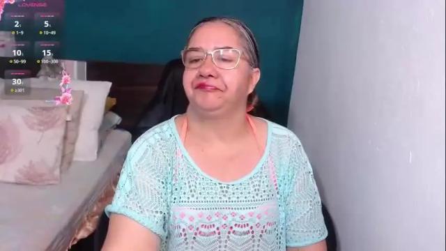 Image 8 of scarlett_duboi1 Stream on Chaturbate on 28 days ago