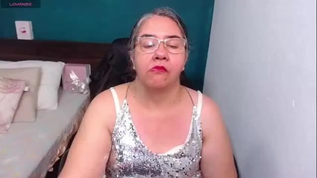 Image 12 of scarlett_duboi1 Stream on Chaturbate on 13 days ago