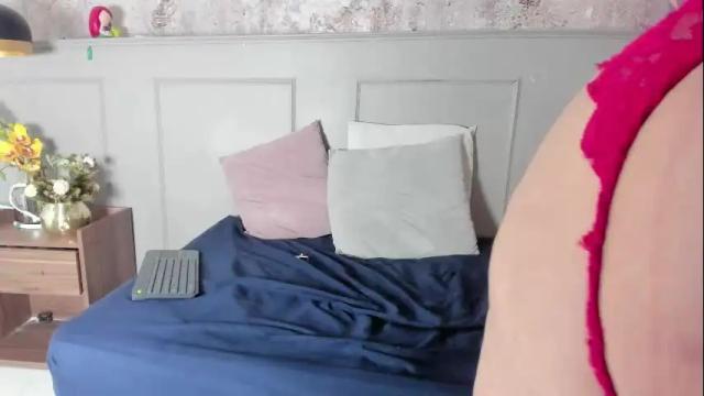 Image 4 of scarlett_grey_1 Stream on Chaturbate on 22 days ago