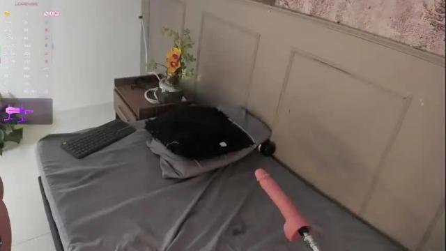 Image 4 of scarlett_grey_1 Stream on Chaturbate on 2 months ago