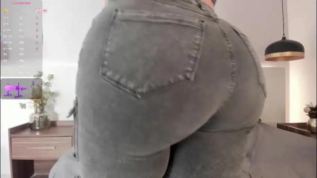 Image 7 of scarlett_grey_1 Stream on Chaturbate on 1 month ago