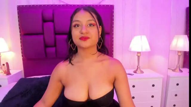 Thumbnail 1, scarlett_jonhes's Stream at Chaturbate, 21 months ago