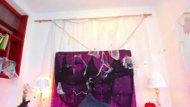 Image 8 of scarlett_jonhes Stream on Chaturbate on 20 months ago