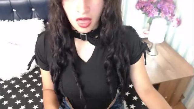 Image 2 of scarlett_keaton Stream on Chaturbate on 3 months ago